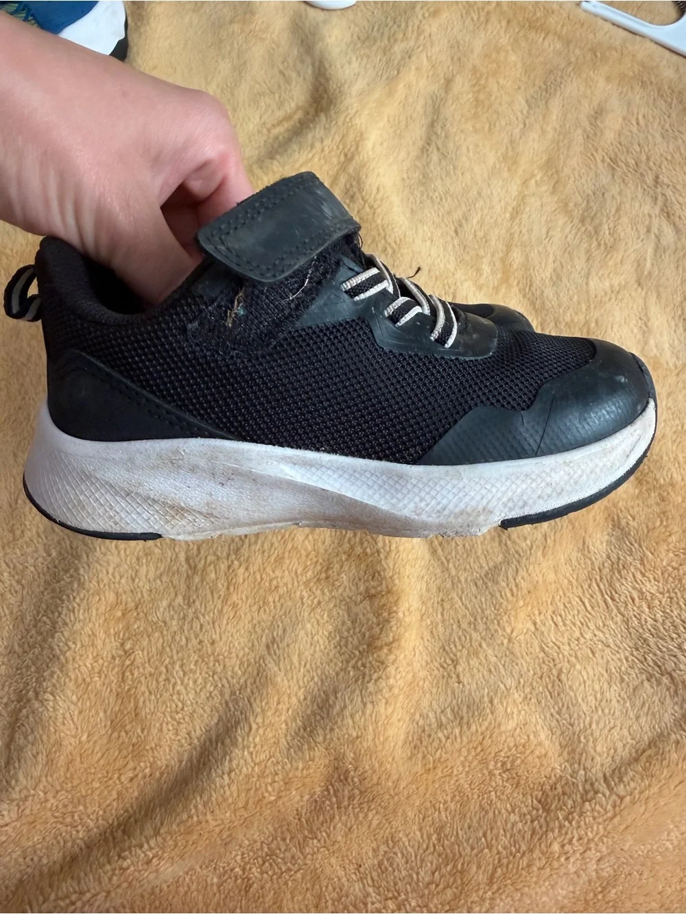 2 pairs of toddler boy tennis shoes - blue and black toddler size 8
